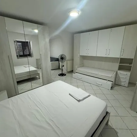 Enjoy 2 Apartment